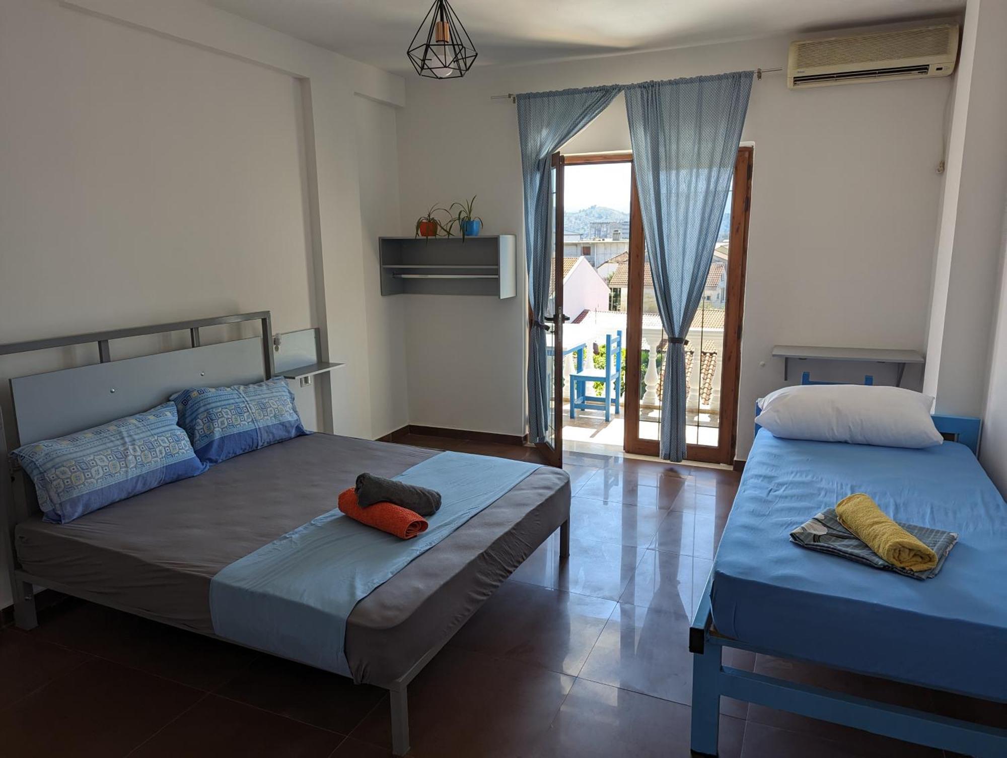 Tias Hostel Szkodra Zewnętrze zdjęcie