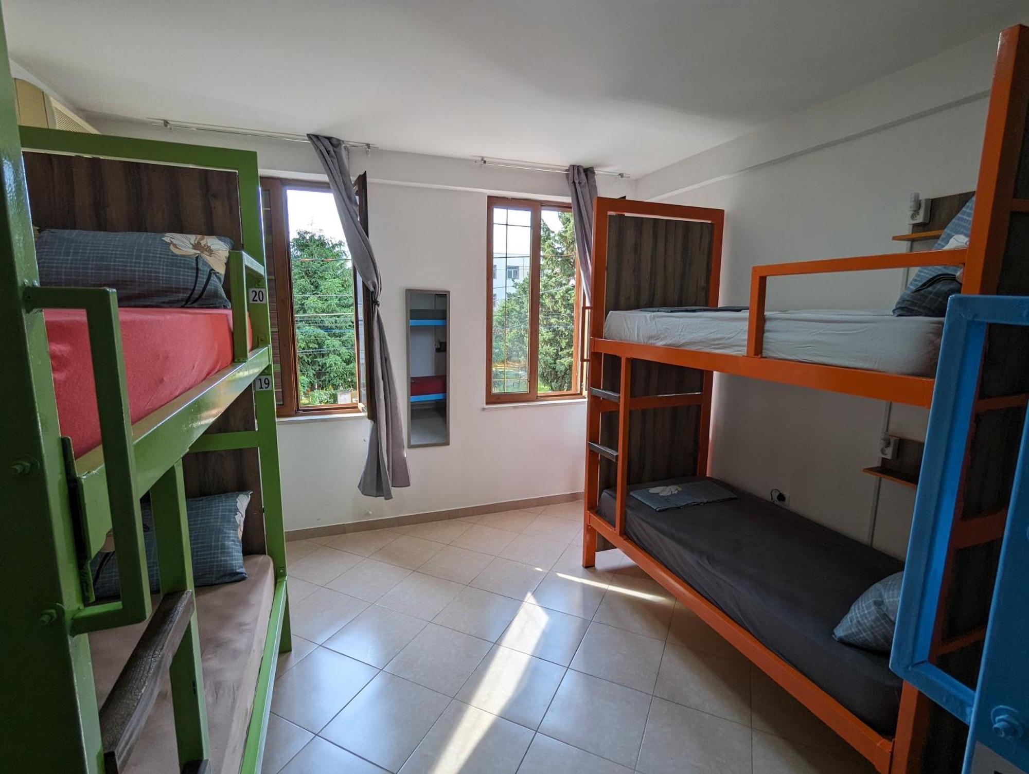 Tias Hostel Szkodra Zewnętrze zdjęcie