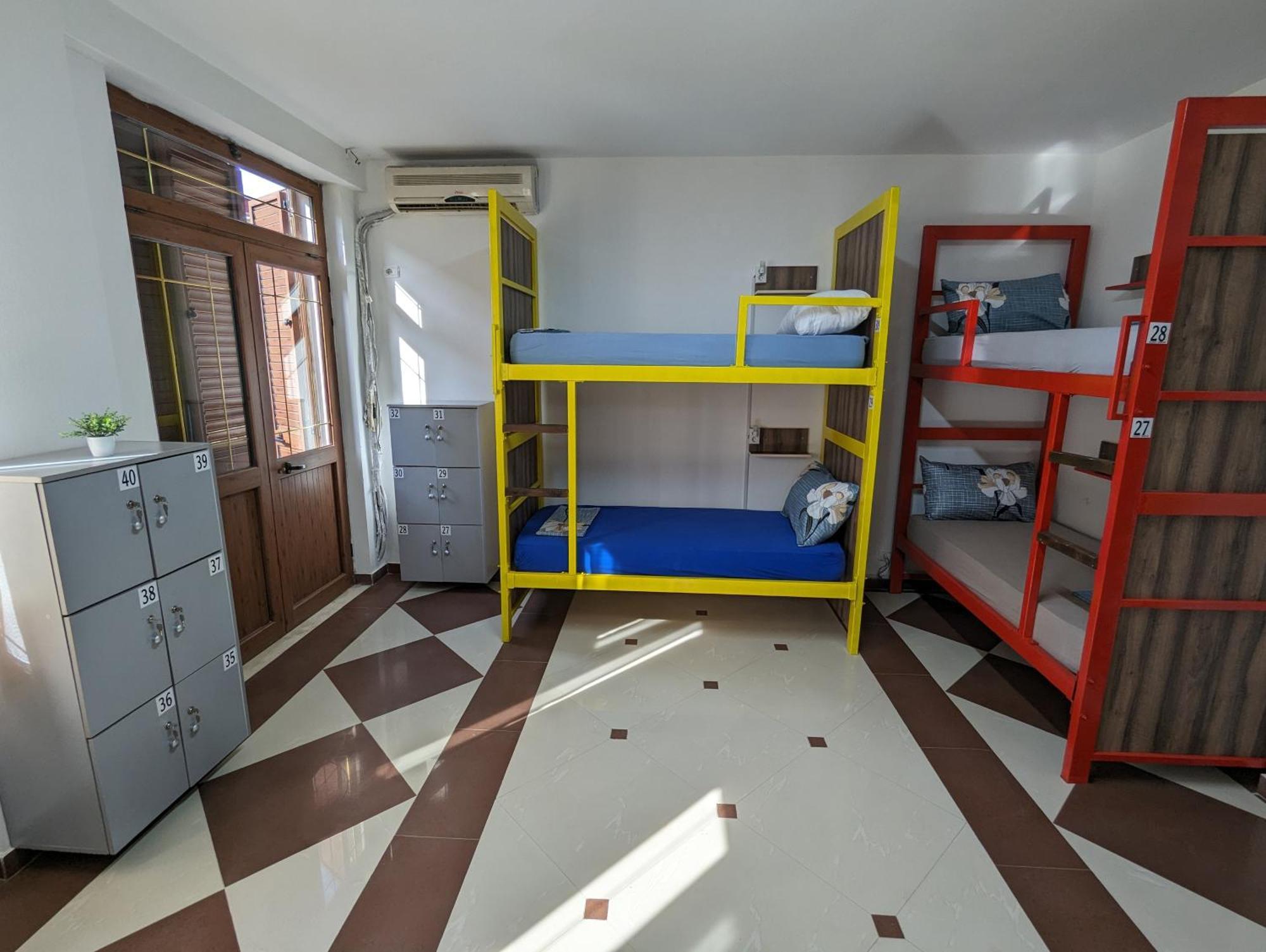Tias Hostel Szkodra Zewnętrze zdjęcie